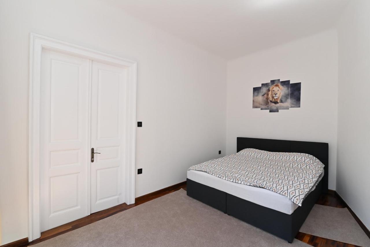 Tyson Apartman Rijeka Lejlighed Eksteriør billede